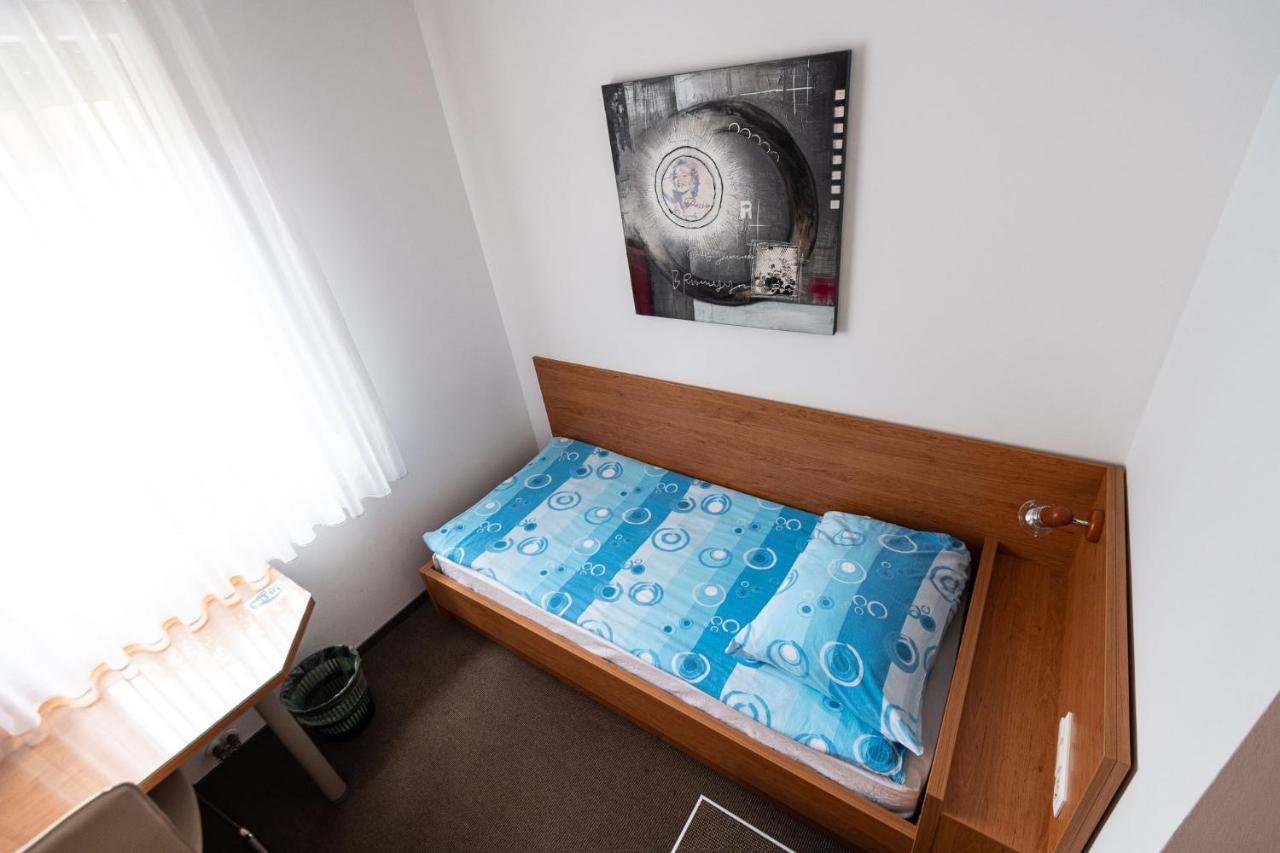 Apartmaji In Sobe Ramar Straza Exterior foto