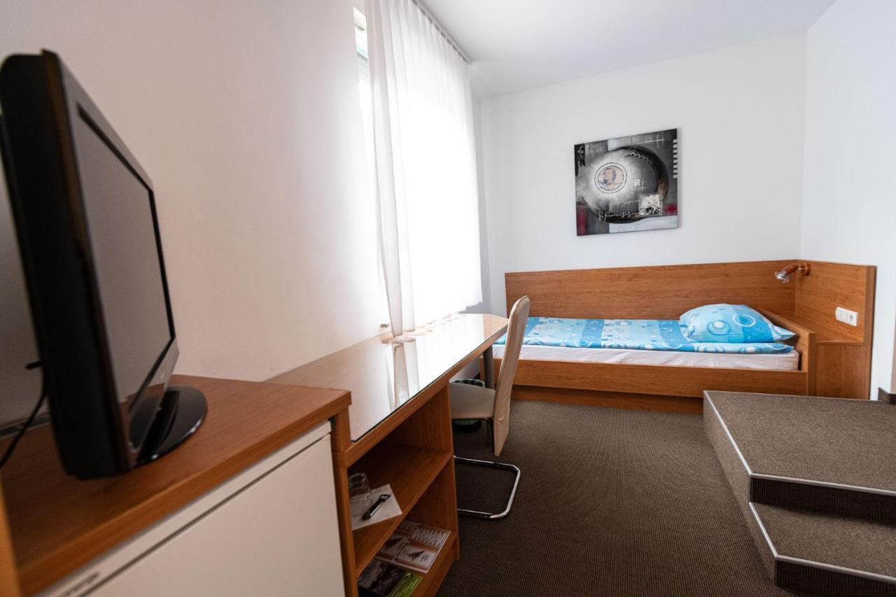 Apartmaji In Sobe Ramar Straza Exterior foto