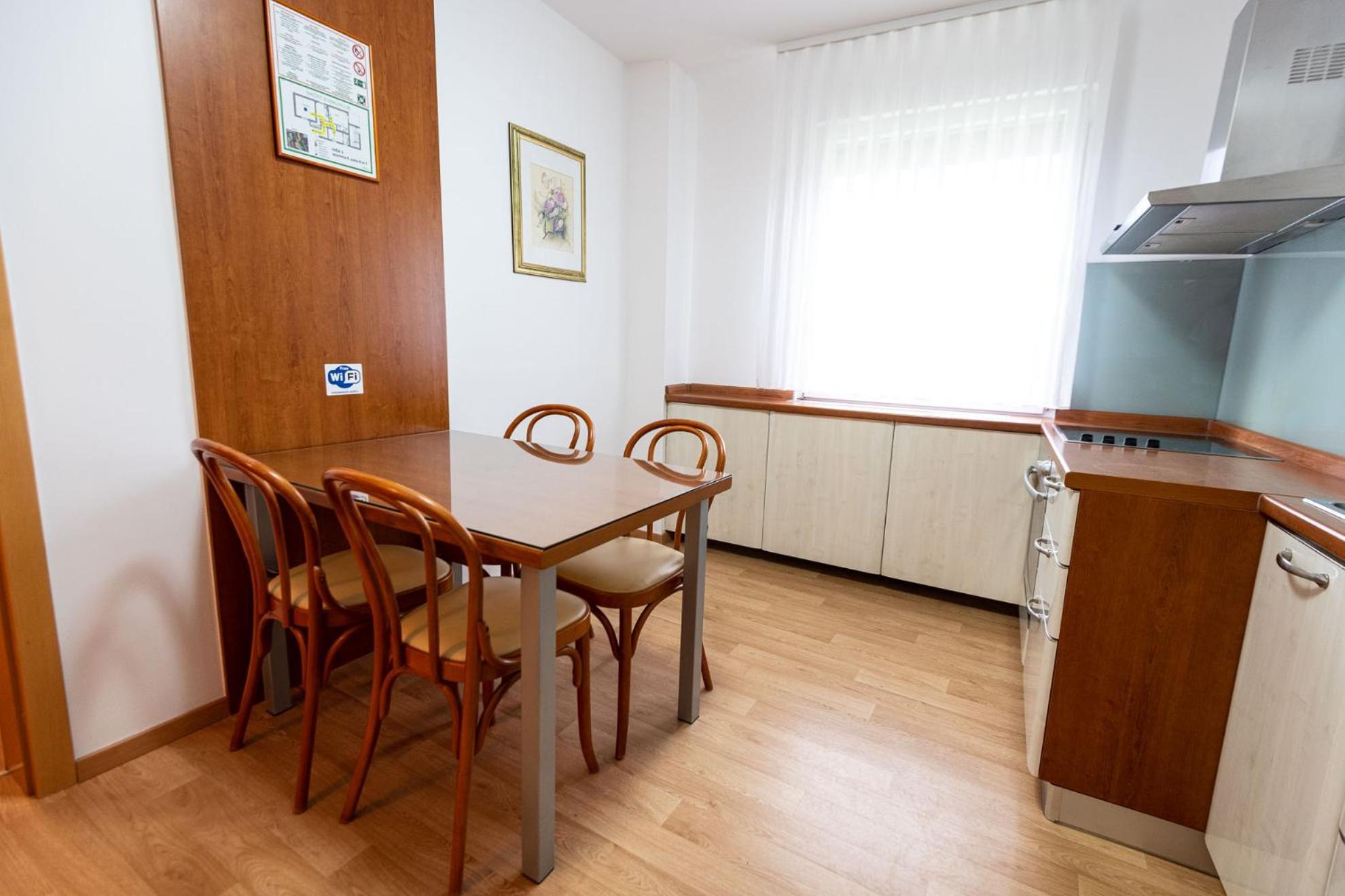 Apartmaji In Sobe Ramar Straza Exterior foto