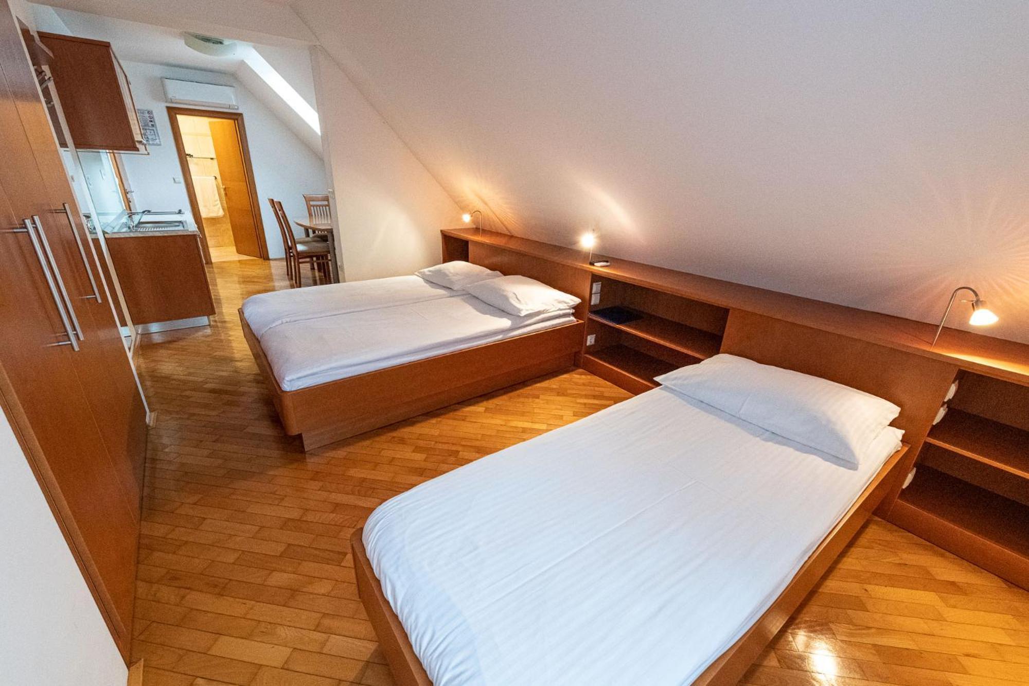 Apartmaji In Sobe Ramar Straza Exterior foto