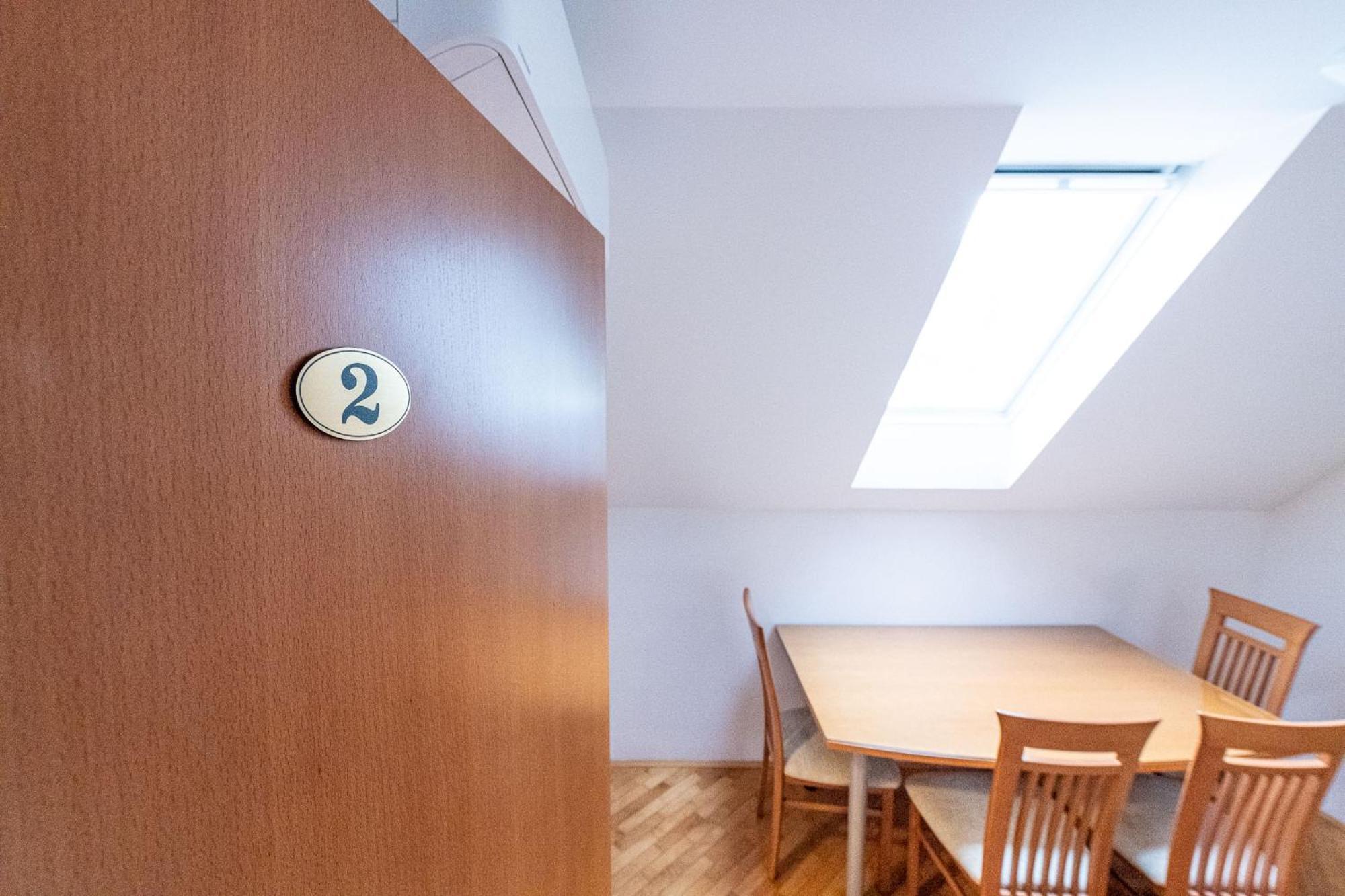 Apartmaji In Sobe Ramar Straza Exterior foto