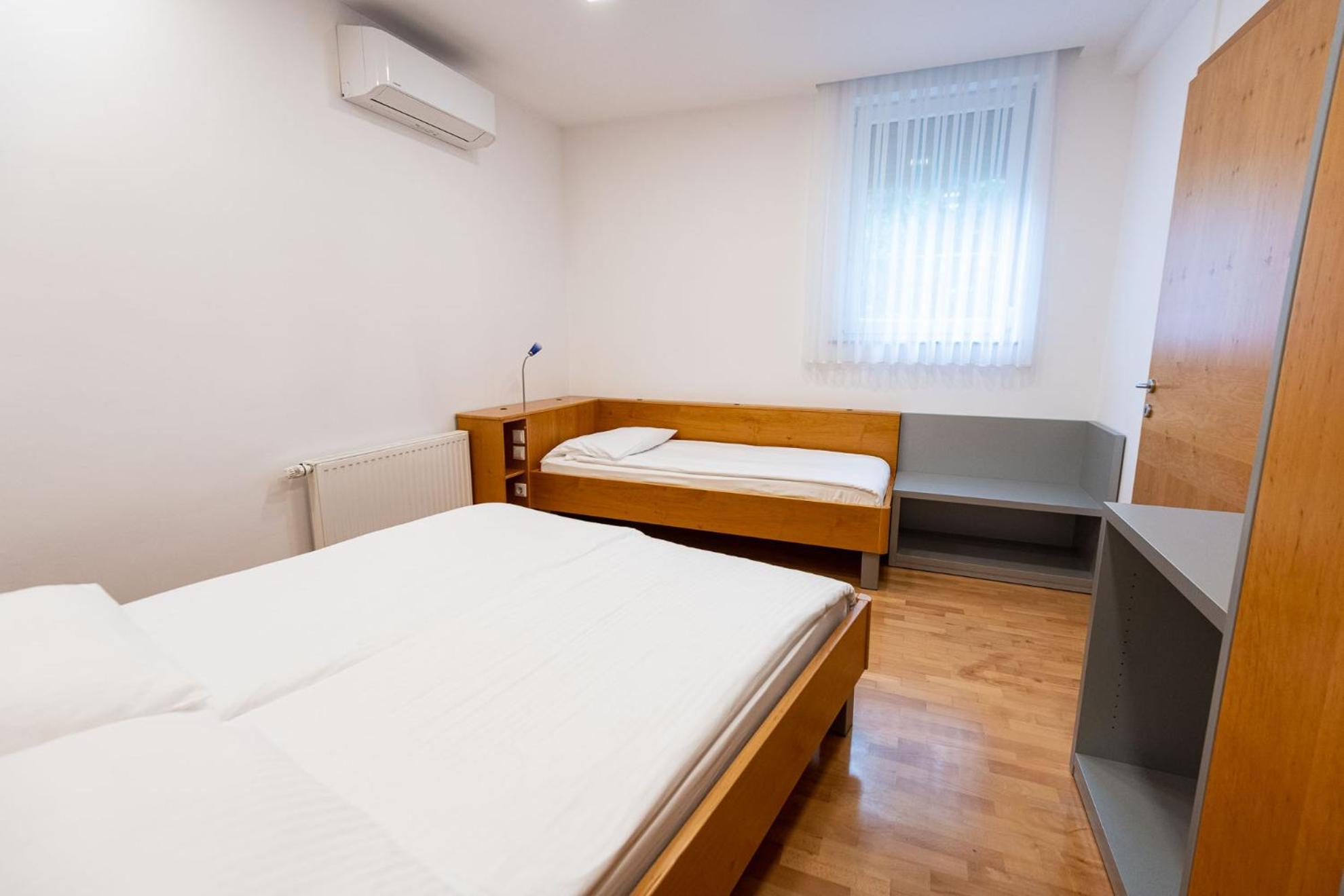 Apartmaji In Sobe Ramar Straza Exterior foto