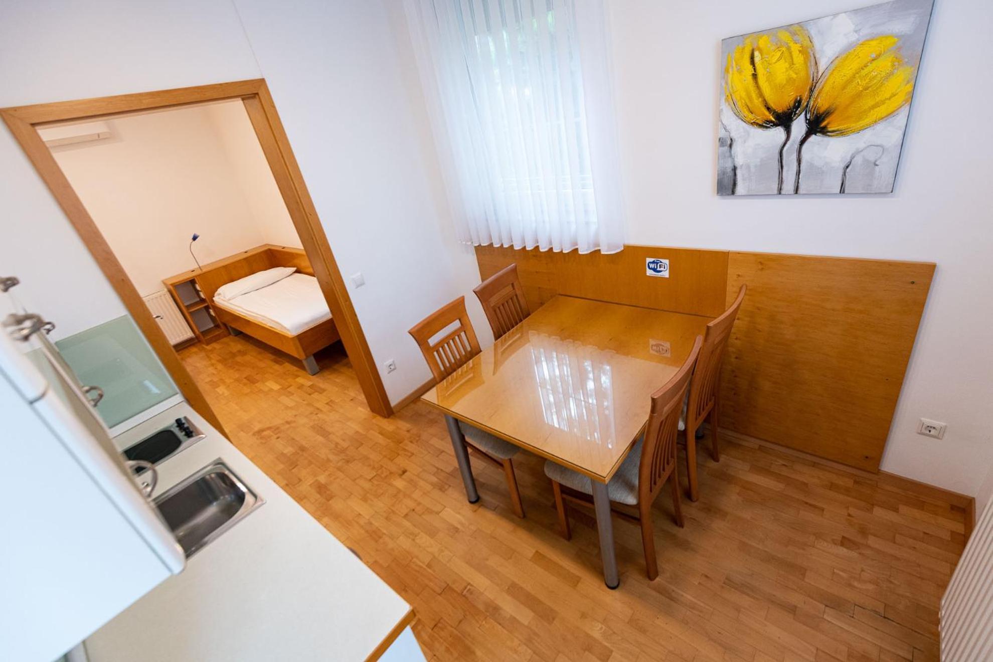 Apartmaji In Sobe Ramar Straza Exterior foto